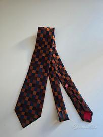 Cravatta firmata Salvatore Ferragamo