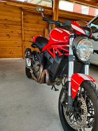 Ducati Monster 821 Stripe