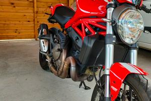 Ducati Monster 821 Stripe