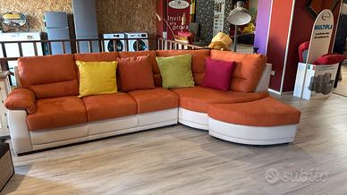 🧡 Divano moderno con penisola curva – NUOVO
