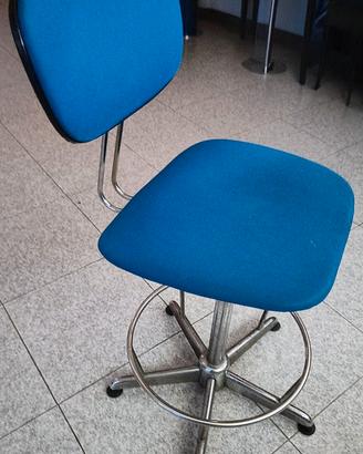 Sgabello girevole da disegno/ laboratorio