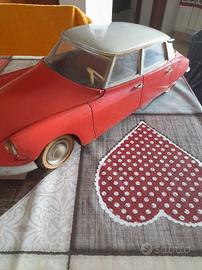 automodello anni 60 da collezione.
