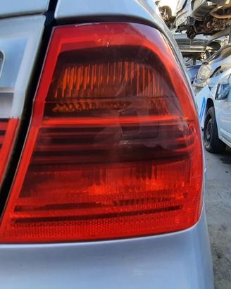 BMW 320D ANNO 2010 - STOP POSTERIORI DESTRO E SINI