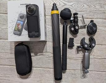 INSTA 360 CON MOLTI ACCESSORI 