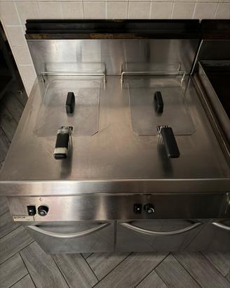 Friggitrice a gas con accensione elettrica