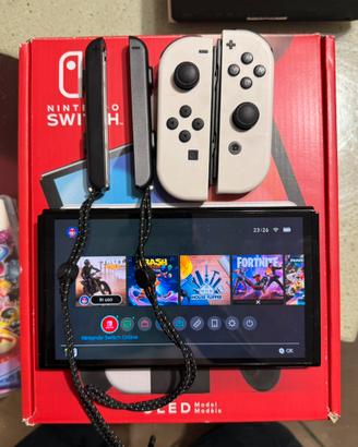 Nintendo switch oled con 2 giochi