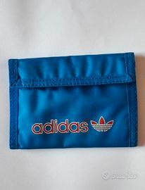 Adidas portafoglio morbido blu con scritta rosso