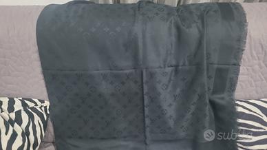 foulard vuitton 