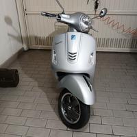 Piaggio Vespa 300 70° Anniversario