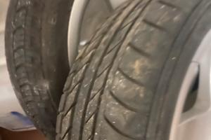 Gomme smart con cerchi in lega