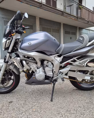 Yamaha FZ6 - anno 2007