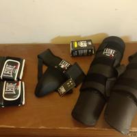 Attrezzature da muay thai