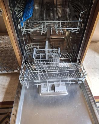 Lavastoviglie incasso frontalino Candy Brava 60 cm