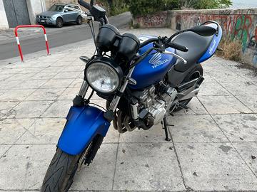 Honda Hornet 600 cc