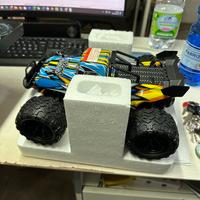 Auto radiocomandata scala 1:16 nuova in confezione