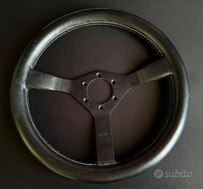 Volante/Corona momo cavallino c35