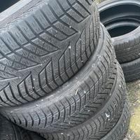 4 Gomme Invernali 275/40/19 Yokohama