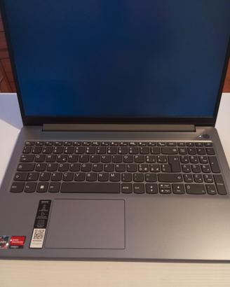Portatile Lenovo 2025 usato  poco
