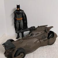 Epic Strike Batman con Batmobile Action figure