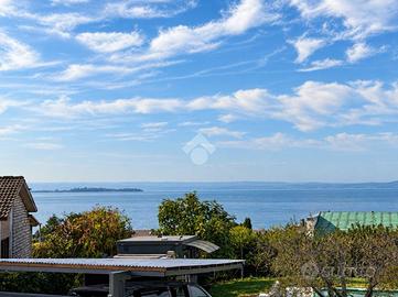 VILLA SINGOLA A LAZISE