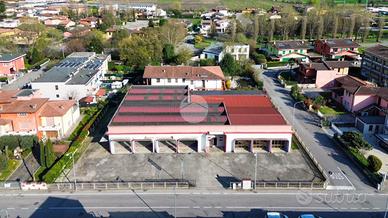 CAPANNONE A CASTEL GOFFREDO