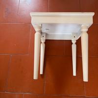Tavolino in legno 45x45 cm – stile classico