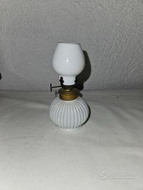 Lume antico da comodino