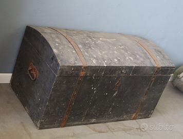 ANTICO BAULE FORZIERE CASSA in abete