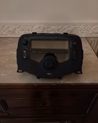 Autoradio Peugeot 108 - Citroen c1 - Toyota aygo