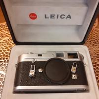 Leica M4