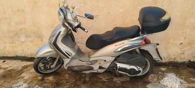 Piaggio Beverly 500