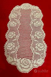 Centro tavola vintage in pizzo filet fatto a mano