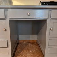 Scrivania in legno massello stile country