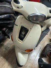 Vespa et2