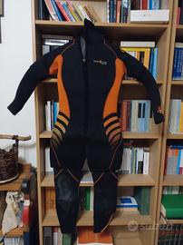 Muta umida intera+mezza muta,pinne,guanti,stivali