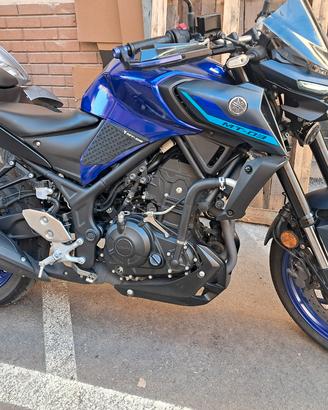 Yamaha mt 03 
