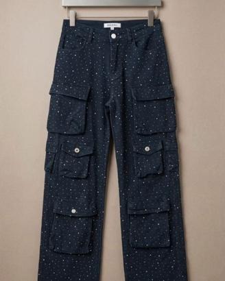 Pantalone cargo nero con brillantini