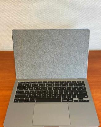 MacBook Air M1
