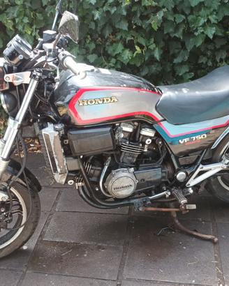 Ricambi Honda vf 750 sport