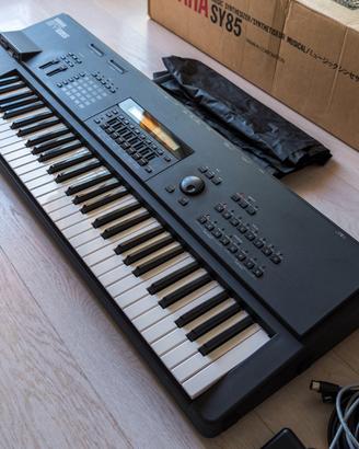 Tastiera sintetizzatore Yamaha SY85 (no floppy)