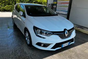 Renault magane IV