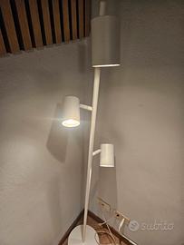 NYMÅNE Lampada da terra a 3 faretti, bianco