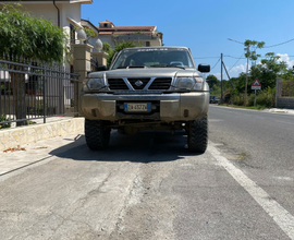 Fuoristrada Nissan Patrol GR Y61