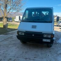 Renault con gru