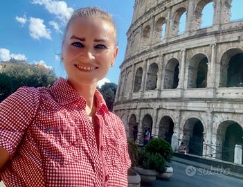 Cameriera di sala in un ristorante