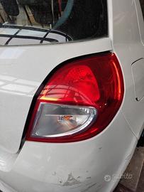 Fanale posteriore destro RENAULT CLIO del 2011