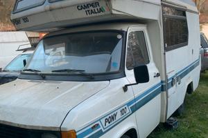 Camper mansardato