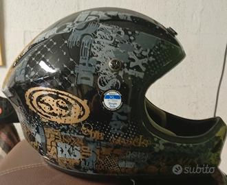 casco da Downhill.