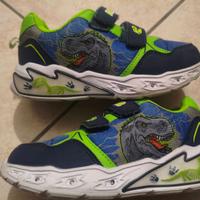 Scarpe dinosauro bimbo / scarpe con strappi