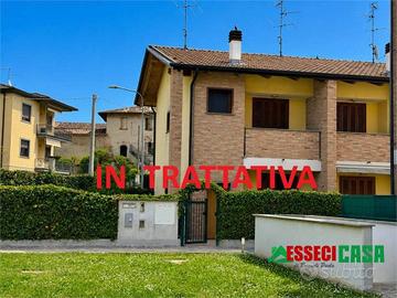 Villa di 140 m² con 3 locali e box auto a Casirate